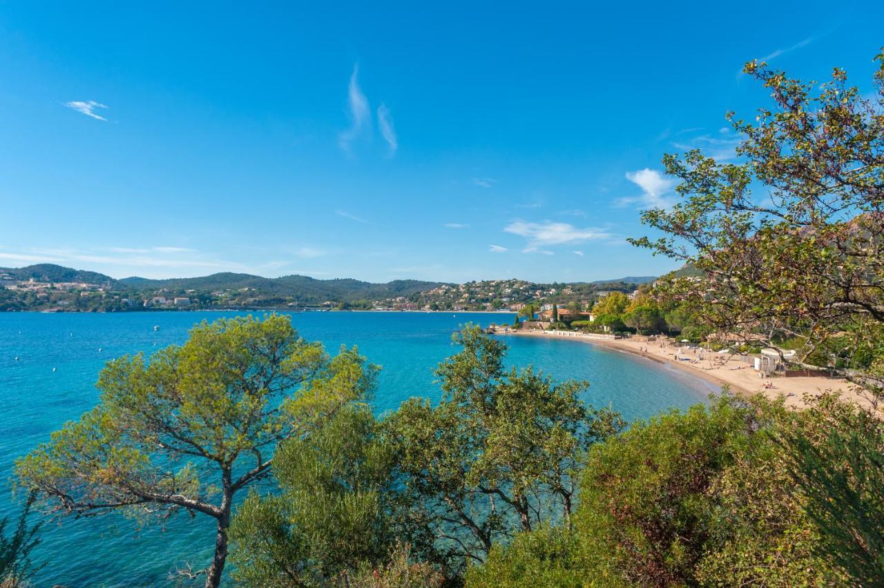 Agay Cap Esterel Village Allee Fleurs - F2 Clim Vue Golf Et Mer - Grande Terrasse Plein Sud Saint-Raphael  Bagian luar foto