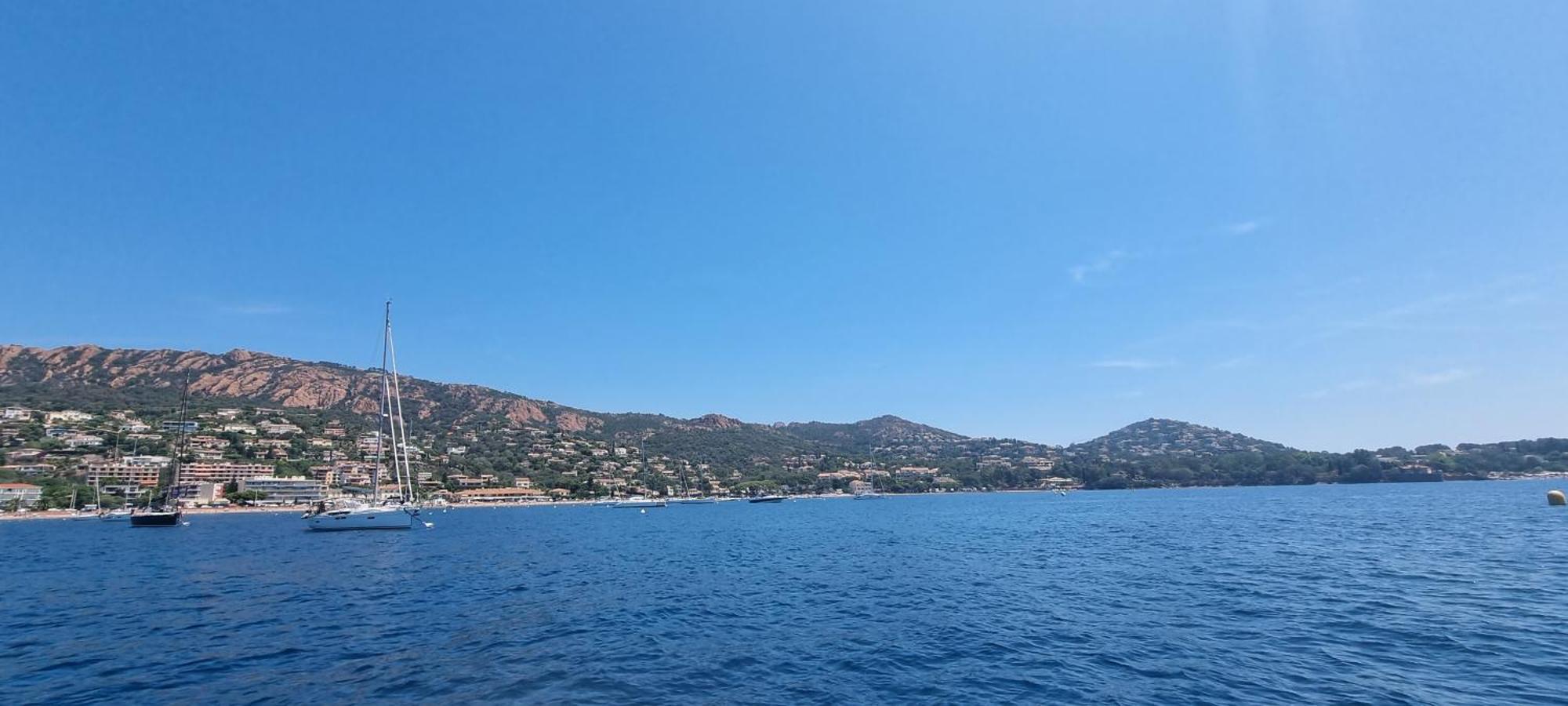 Agay Cap Esterel Village Allee Fleurs - F2 Clim Vue Golf Et Mer - Grande Terrasse Plein Sud Saint-Raphael  Bagian luar foto