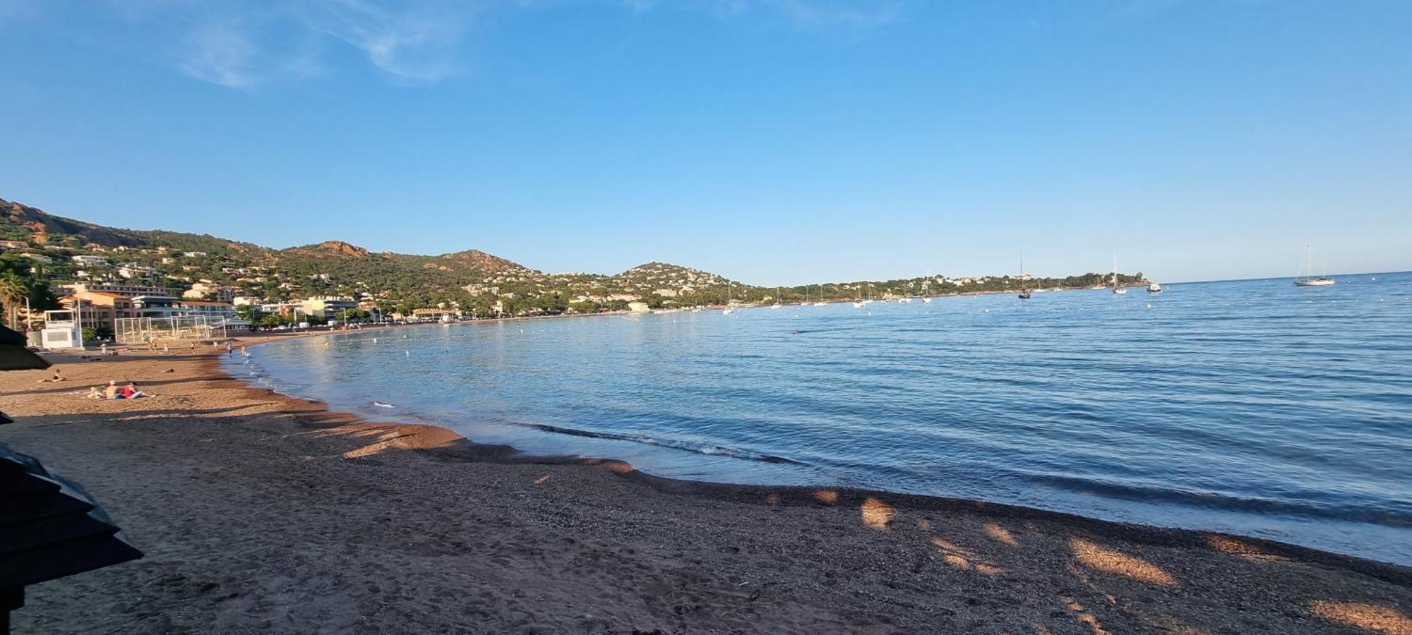 Agay Cap Esterel Village Allee Fleurs - F2 Clim Vue Golf Et Mer - Grande Terrasse Plein Sud Saint-Raphael  Bagian luar foto