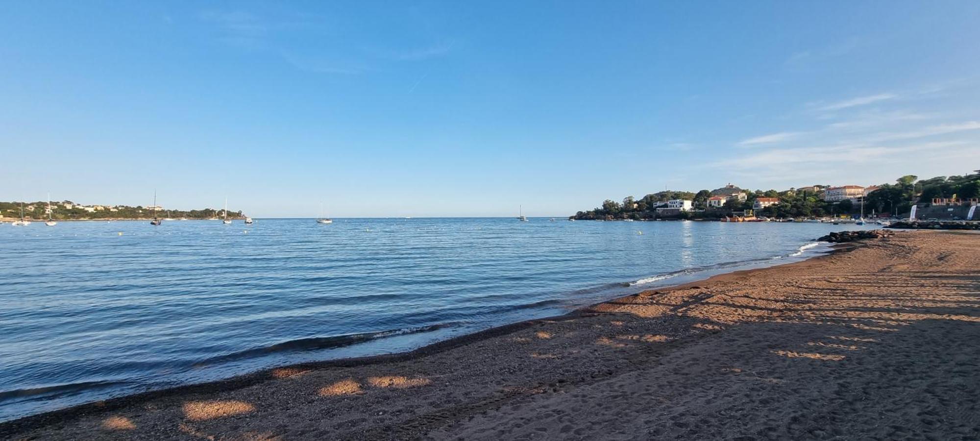 Agay Cap Esterel Village Allee Fleurs - F2 Clim Vue Golf Et Mer - Grande Terrasse Plein Sud Saint-Raphael  Bagian luar foto